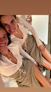 sarasampaio_190303239_784473392439808_5466332344761474851_n.jpg
