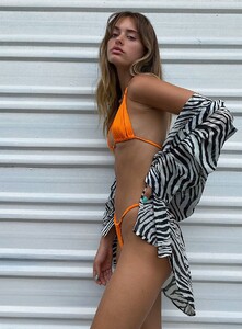 serene-bikini-set-orange-5_1b79b738-9169-44f1-8d32-603a5d0baa1d_1800x.jpeg