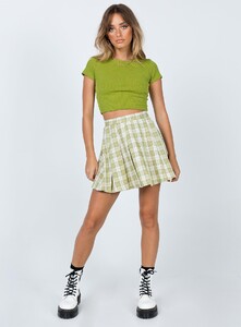 the-classic-cropped-tee-green-2_521fa8b9-7a54-4d52-879f-0a86ef8b1410_1800x.jpeg