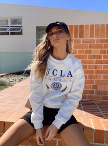 ucla-vintage-puff-jumper-beige-2_88a1e9f0-830c-4bc4-97f9-63d6cbe78f70_1800x.jpeg