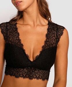 vanessa-longline-bralette-black_01164502_02.jpg