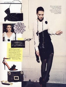 vogue_paris_march_2009_en_vogue_03_istyleamy.thumb.jpg.2fce1862904ee2bc57bbb64e70ad2dad.jpg