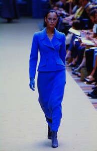 1179591135_balmain-hc-fw-1998(10).thumb.jpg.e472ca07f97f84c8cc5b99c562173e79.jpg