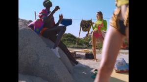 Versace Dylan Turquoise Pour Femme   Fragrance Campaign-00.00.11.426.png