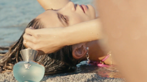 Versace Dylan Turquoise Pour Femme Campaign   Hailey Bieber   Behind The Scenes-00.01.12.326.png