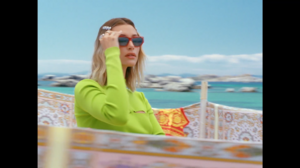 Versace Dylan Turquoise Pour Femme   Fragrance Campaign-00.00.24.192.png