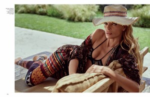 2021-07-01 Harpers Bazaar Espana-page-m005.jpg