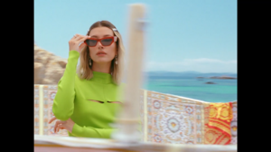 Versace Dylan Turquoise Pour Femme   Fragrance Campaign-00.00.23.447.png