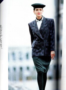 584995912_MarieClaireJaponDec1988(9).thumb.jpg.ba934c809ef603fca805304631c20451.jpg