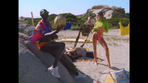 Versace Dylan Turquoise Pour Femme   Fragrance Campaign-00.00.10.677.png