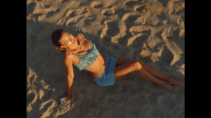 Versace Dylan Turquoise Pour Femme   Fragrance Campaign-00.00.15.291.png