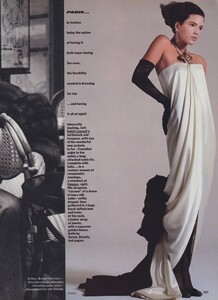 Avedon_US_Vogue_October_1984_16.thumb.jpg.b7ce5b68adf14093622746937b15d635.jpg