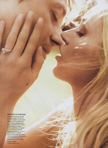 KM_Testino_US_Vogue_September_2011_02.thumb.jpg.d4ca73c43a3d5bdf18ff394d6fa3c3ea.jpg