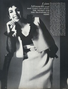 LM_Stern_US_Vogue_April_15th_1968_03.thumb.jpg.59fba72b2f3afcedf6c1f9b45612d52b.jpg