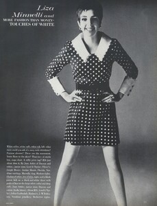 LM_Stern_US_Vogue_April_15th_1968_06.thumb.jpg.1cffb271313903d4a3298939dbf32c69.jpg
