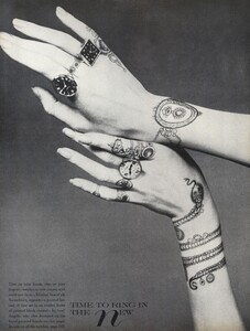 Massey_Rubartelli_US_Vogue_April_15th_1968_03.thumb.jpg.69244e24654f8df70e40a3deff6b113f.jpg