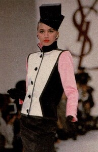 YSL1988.thumb.jpg.c70736433e129c4db01c0c7bca85045a.jpg