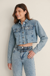 jazmin_shoulder_focus_cropped_denim_jacket_1100-004126-0003_03a.jpg