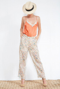 paris-fashion-store-women-floral-print-pants-timeo-fashion-designer-clothes-paris.jpg