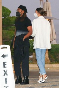 zendaya-at-nobu-in-malibu-06-26-2021-2.jpg