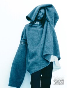 Vogue Paris No. 1019 - Août 2021-page-010.jpg