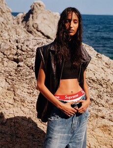 Vogue Paris No. 1019 - Août 2021-page-015.jpg