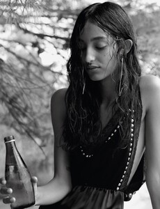 Vogue Paris No. 1019 - Août 2021-page-009.jpg