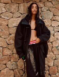 Vogue Paris No. 1019 - Août 2021-page-002.jpg