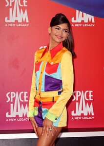 729full-zendaya-coleman.jpg