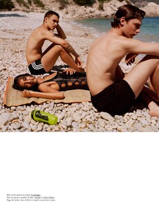 Vogue Paris No. 1019 - Août 2021-page-007.jpg