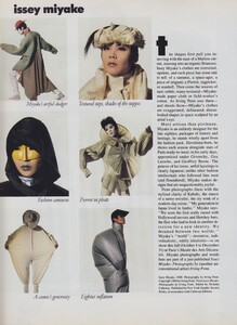 Eye_Penn_US_Vogue_October_1988_03.thumb.jpg.d7bf066a0fbd01019b9265e7eafb6866.jpg