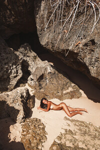 GLEN-KROHN-INTERNATIONAL-FASHION-SWIM-PHOTOGRAPHER-BALI-Melissa-Mai_32.thumb.jpg.ff85d843b4b8350a20b9074f8398d599.jpg