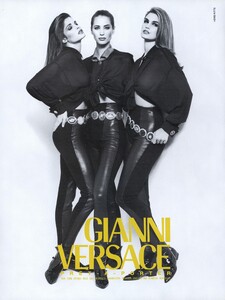 Ritts_Versace_Fall_Winter_1991_92_02.thumb.jpg.5e12770df5bdee0067b91f942415e412.jpg
