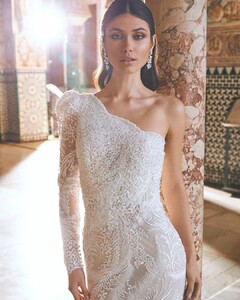 pronovias_221598882_810645142986138_3315025493462727946_n.jpg
