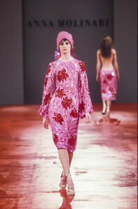 1050407194_AnnaMolinariSpring20004.thumb.jpg.875e667bb6ae8b2550d1ed69932ac136.jpg