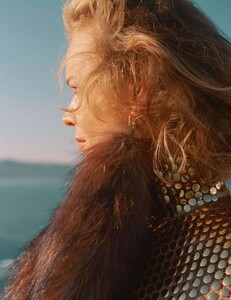 Elle No. 3949 - 27 Août 2021 eva1-page-030.jpg