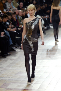 1091251667_Lanvin2003WomenRTW79.thumb.jpg.0dadf876fcd08a0d823299b780631f51.jpg