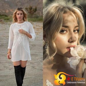 LILI REINHART (1).jpg