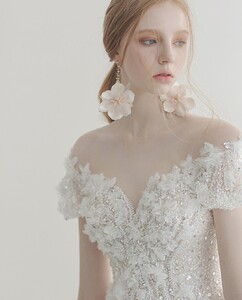 Unknown Bridal Girl 2.jpg