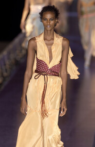 Fendi SS 2004 152.jpg