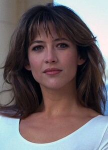 1786620257_SophieMarceau456799765445679642full-sophie-marceau.thumb.jpg.040fabcb7e540637fdaa7f53f5290eb7.jpg