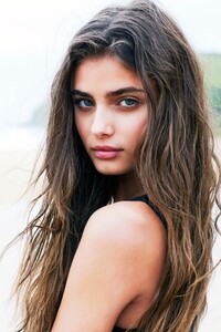 1920528220_TaylorHill740full-taylor-marie-hill.thumb.jpg.3d4e777f0ce509544008f3b0ac82d2db.jpg