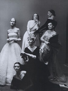 1940s_US_Vogue_November_1999_06.thumb.jpg.f139d17d7d154c4cb2fa8eebfb12d16c.jpg