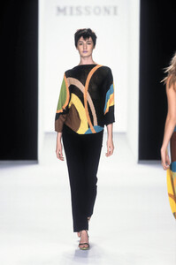 2016415674_MissoniSS20007.thumb.jpg.c8a3a24ed2157f760ecb89eb1d7a8d72.jpg
