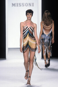 306666965_MissoniSS20001.thumb.jpg.d8cbcf4cfc1e0ce7e7bd1cfb5a5b2647.jpg