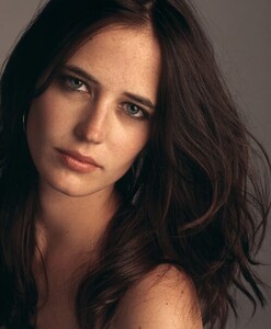 630581949_EvaGreen767542456779500full-eva-green.thumb.jpg.a33739dc320afad4d659850a8eeb3121.jpg