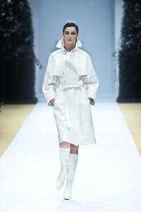 897990736_PierreBalmain2000HauteCouture17.thumb.jpg.3308035728ee55c337ba9e45aa66d7cb.jpg