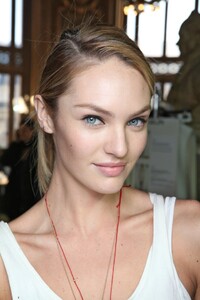 CandiceSwanepoel97654245679976544567.thumb.jpg.54d78d83fb26bc1780fc080fcbd6d563.jpg
