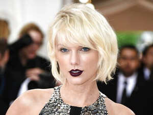 Celebrities_NON-Porn_Sexy_Taylor_Swift_4442564-75.jpg