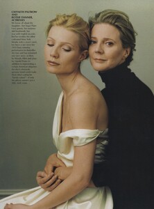 Women_Leibovitz_US_Vogue_November_1999_04.thumb.jpg.37d4f3e973004d63fd9cd78b30caac24.jpg